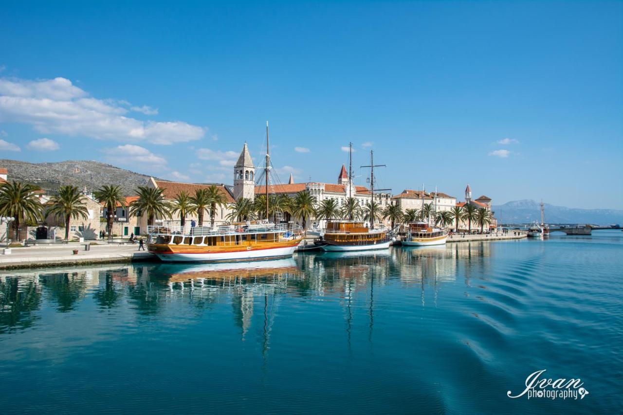 Apartman Lorena Trogir Exterior photo